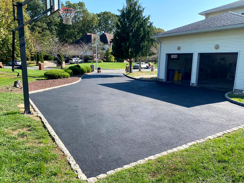 Black Top Driveways/Asphalt